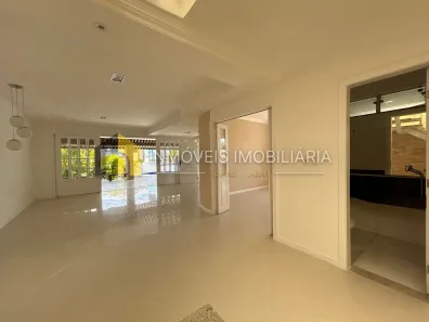 Casa de Condomínio com 5 Quartos à venda, 340m² no Buraquinho, Lauro de Freitas