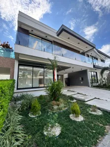 Casa de Condomínio com 5 Quartos à venda, 400m² no Dom Pedro I, Manaus