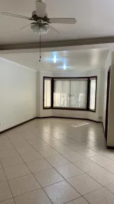 Casa de Condomínio com 3 Quartos para alugar, 164m² no Granja Olga III, Sorocaba