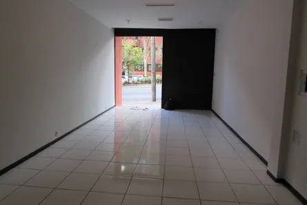Ponto Comercial para alugar, 80m² no Lourdes, Belo Horizonte