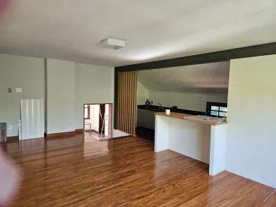 Apartamento com 3 Quartos para alugar, 176m² no Carangola, Petrópolis