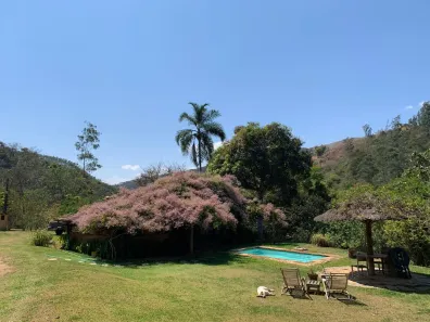 Fazenda/Sítio com 2 Quartos para alugar, 80m² no Pedro do Rio, Petrópolis