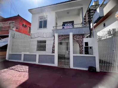 Sobrado com 5 Quartos à venda, 234m² no Centro, Manaus