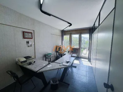 Sala Comercial para venda ou aluguel, 110m² no Centro, Santos