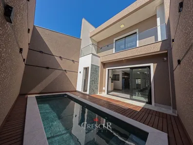 Sobrado com 4 Quartos à venda, 167m² no Riviera, Matinhos