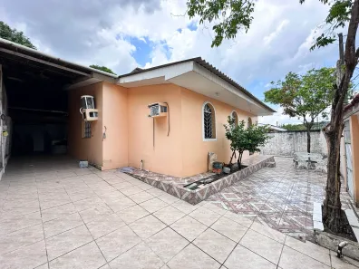 Casa com 5 Quartos à venda, 300m² no Alvorada, Manaus