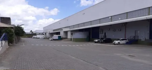 Galpão/Depósito/Armazém com 1 Quarto para alugar, 2400m² no CIA Sul, Simões Filho