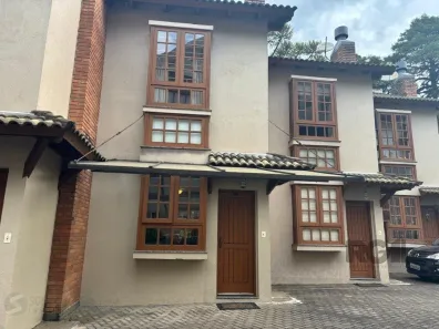 Casa de Condomínio com 2 Quartos à venda, 74m² no Planalto, Gramado