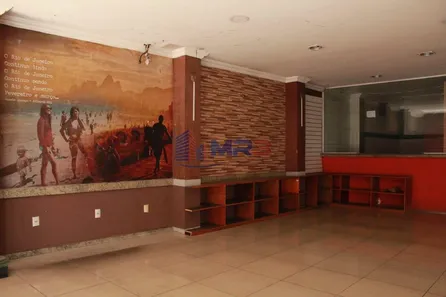 Ponto Comercial para alugar, 233m² no Pechincha, Rio de Janeiro