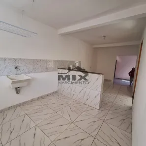 Casa com 2 Quartos para alugar, 52m² no Taboão, Diadema