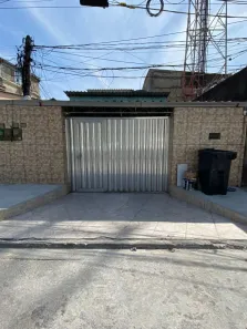 Casa com 2 Quartos para alugar, 60m² no Centro, Nova Iguaçu