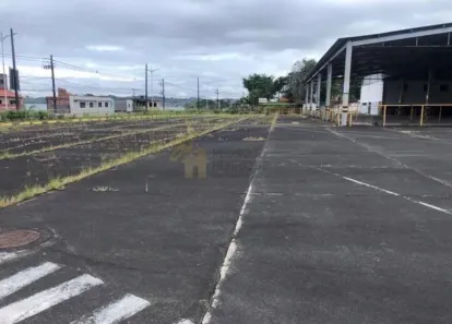 Galpão/Depósito/Armazém com 1 Quarto para alugar, 10900m² no Lobato, Salvador