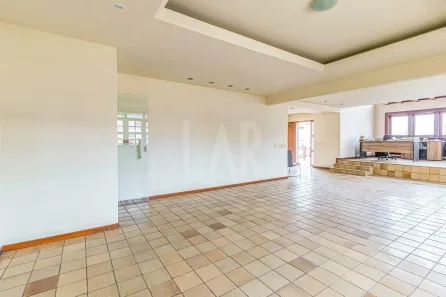 Imóvel Comercial com 8 Quartos para alugar, 640m² no Santa Tereza, Belo Horizonte