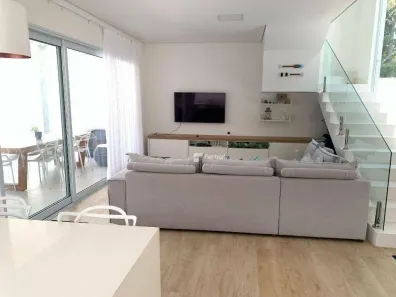 Casa de Condomínio com 4 Quartos para alugar, 270m² no Balneário Praia do Pernambuco, Guarujá