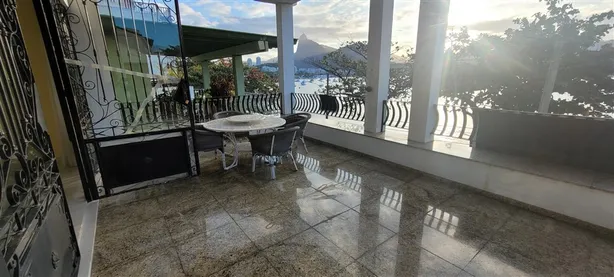 Casa com 4 Quartos para venda ou aluguel, 430m² no Urca, Rio de Janeiro