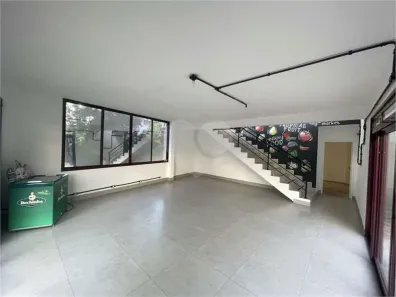 Ponto Comercial à venda, 176m² no Chácara São João, Carapicuíba