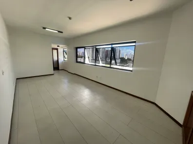 Sala Comercial à venda, 33m² no Brotas, Salvador