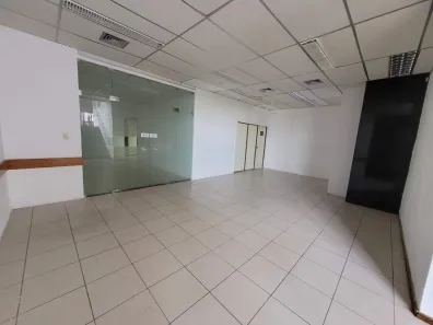 Sala Comercial para alugar, 930m² no Boa Vista, Recife