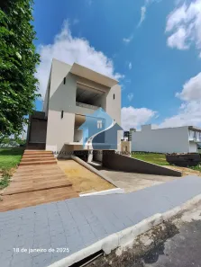 Casa com 3 Quartos à venda, 370m² no Dom Pedro I, Manaus