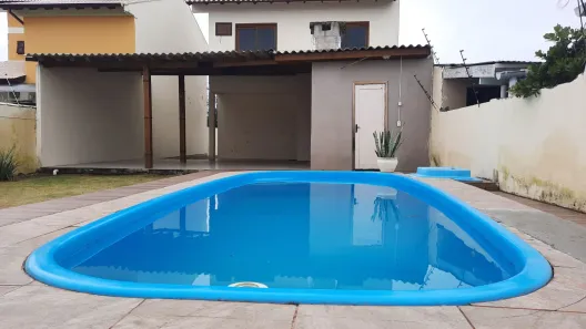 Sobrado com 3 Quartos à venda, 132m² no Centro, Guaíba