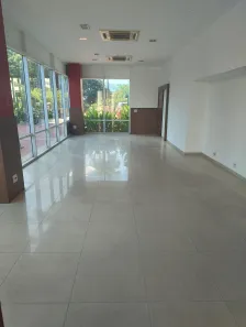 Ponto Comercial para alugar, 106m² no Jacarepaguá, Rio de Janeiro