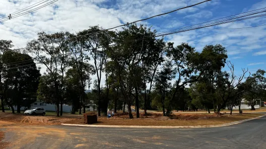 Lote/Terreno à venda, 626m² no Ninho Verde II, Pardinho