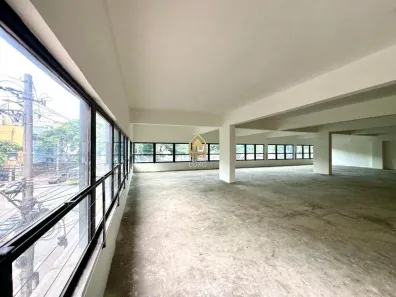 Prédio Comercial para venda ou aluguel, 885m² no Lourdes, Belo Horizonte