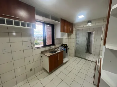Apartamento com 3 Quartos para alugar, 120m² no São Geraldo, Manaus