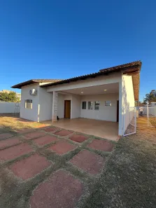 Casa de Condomínio com 3 Quartos para alugar, 200m² no Setor Habitacional Jardim Botânico, Brasília