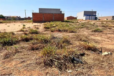 Lote/Terreno à venda, 250m² no Jardim dos Ipês II, Araguaína