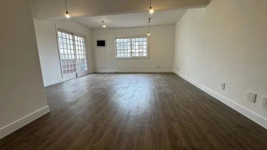 Sala Comercial à venda, 38m² no Centro, Gramado