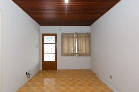 Casa com 2 Quartos para alugar, 40m² no Igara, Canoas