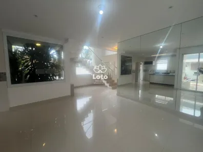 Casa de Condomínio com 4 Quartos para venda ou aluguel, 220m² no Fazenda Rodeio, Mogi das Cruzes