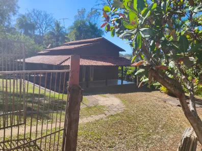 Fazenda/Sítio com 3 Quartos para alugar, 64m² no Condomínio Parque dos Cisnes, Goiânia