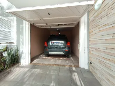 Casa com 3 Quartos para alugar, 180m² no Igara, Canoas