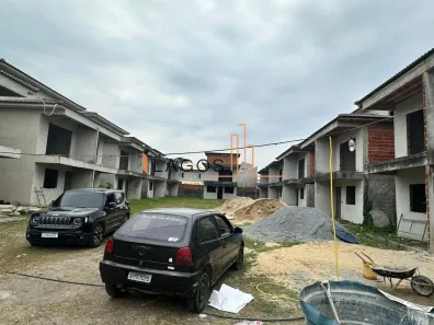 Casa de Condomínio com 2 Quartos à venda, 90m² no Palmeiras, Cabo Frio