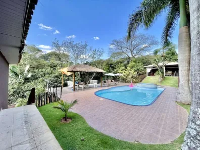 Casa de Condomínio com 5 Quartos para venda ou aluguel, 890m² no Chácara Santa Lúcia, Carapicuíba