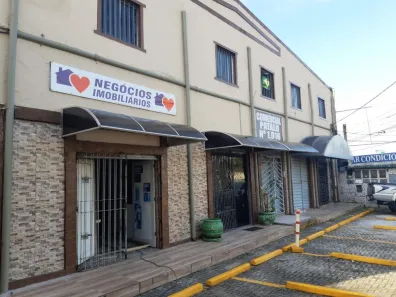 Imóvel Comercial com 3 Quartos para alugar, 100m² no Itapuã, Salvador