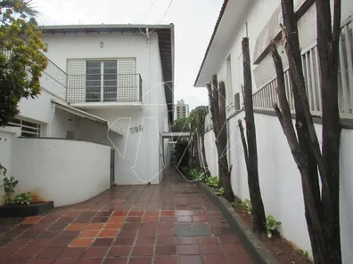 Sobrado com 6 Quartos à venda, 265m² no Centro, Araraquara