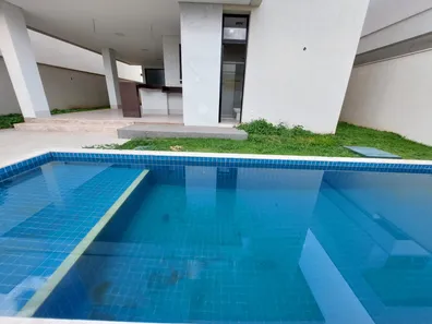 Casa de Condomínio com 4 Quartos à venda, 389m² no Jardins Valência, Goiânia