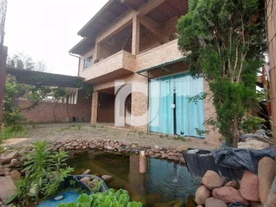 Sobrado com 5 Quartos à venda, 150m² no Centro, Portão