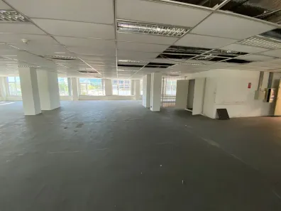 Sala Comercial para alugar, 270m² no Barra Olímpica, Rio de Janeiro