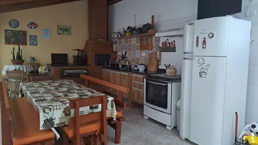 Casa de Condomínio com 3 Quartos à venda, 142m² no Vila Areao, Taubaté