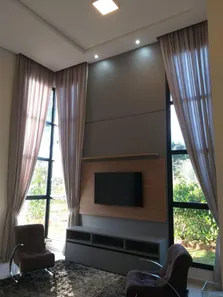 Casa de Condomínio com 2 Quartos para alugar, 192m² no Condomínio Riviera de Santa Cristina XIII, Paranapanema
