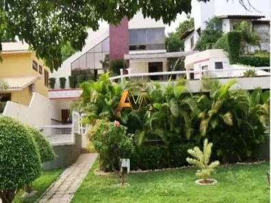 Casa com 5 Quartos à venda, 600m² no Pituba, Salvador