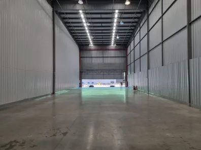 Galpão/Depósito/Armazém para alugar, 574m² no Taquara, Rio de Janeiro