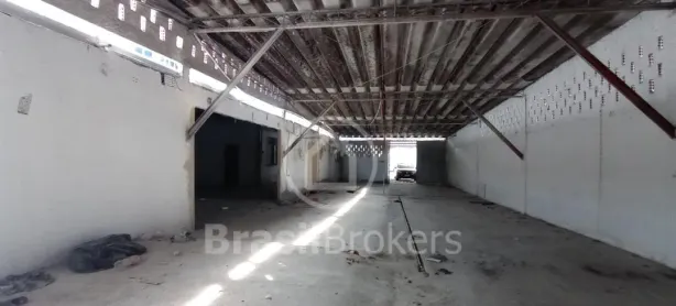Galpão/Depósito/Armazém à venda, 750m² no Taquara, Rio de Janeiro