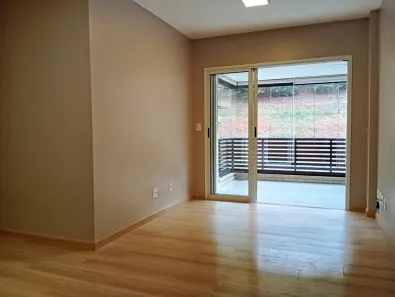 Apartamento com 2 Quartos para alugar, 74m² no Nogueira, Petrópolis