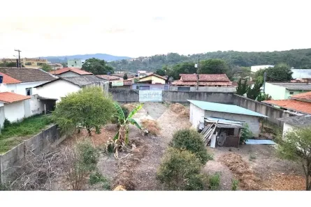 Lote/Terreno à venda, 737m² no Centro, Florestal