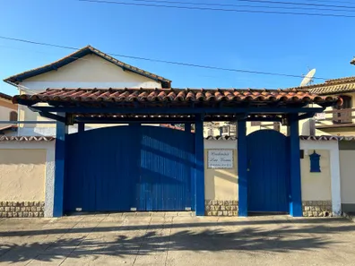 Casa de Condomínio com 3 Quartos para alugar, 100m² no Ogiva, Cabo Frio